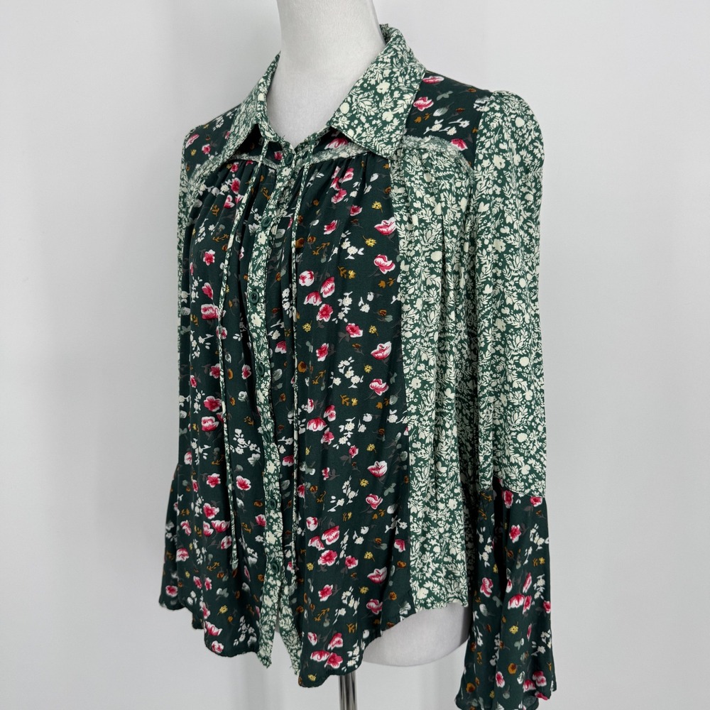 Easel Floral Patchwork Button Front Blouse Size L… - image 7
